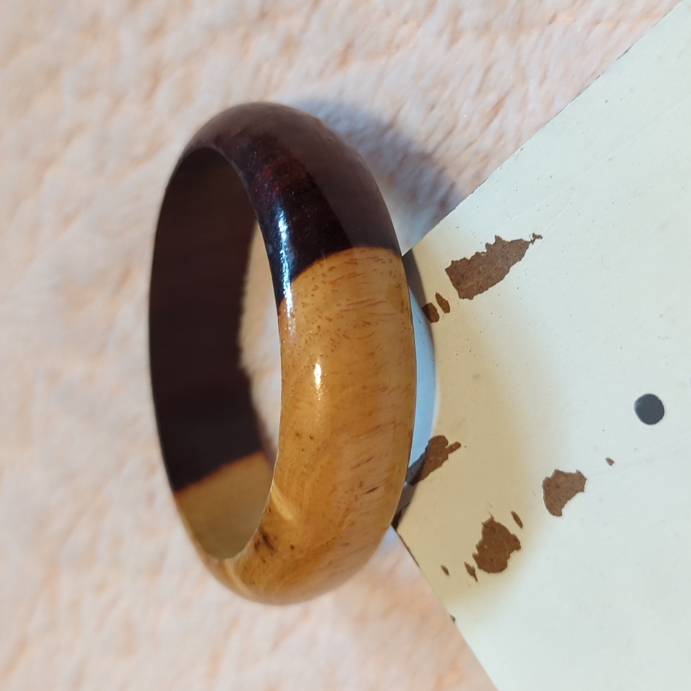 Beautiful Brown/Wood Bracelet - Picture 2 of 2
